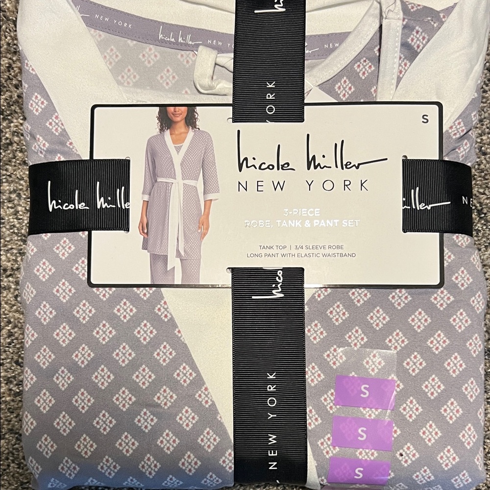 Nicole Miller Women's 3-Piece Gray and White Robe Set